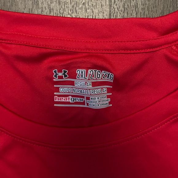 Under Armour Men’s Fitness Shirt - Picture 2 of 3